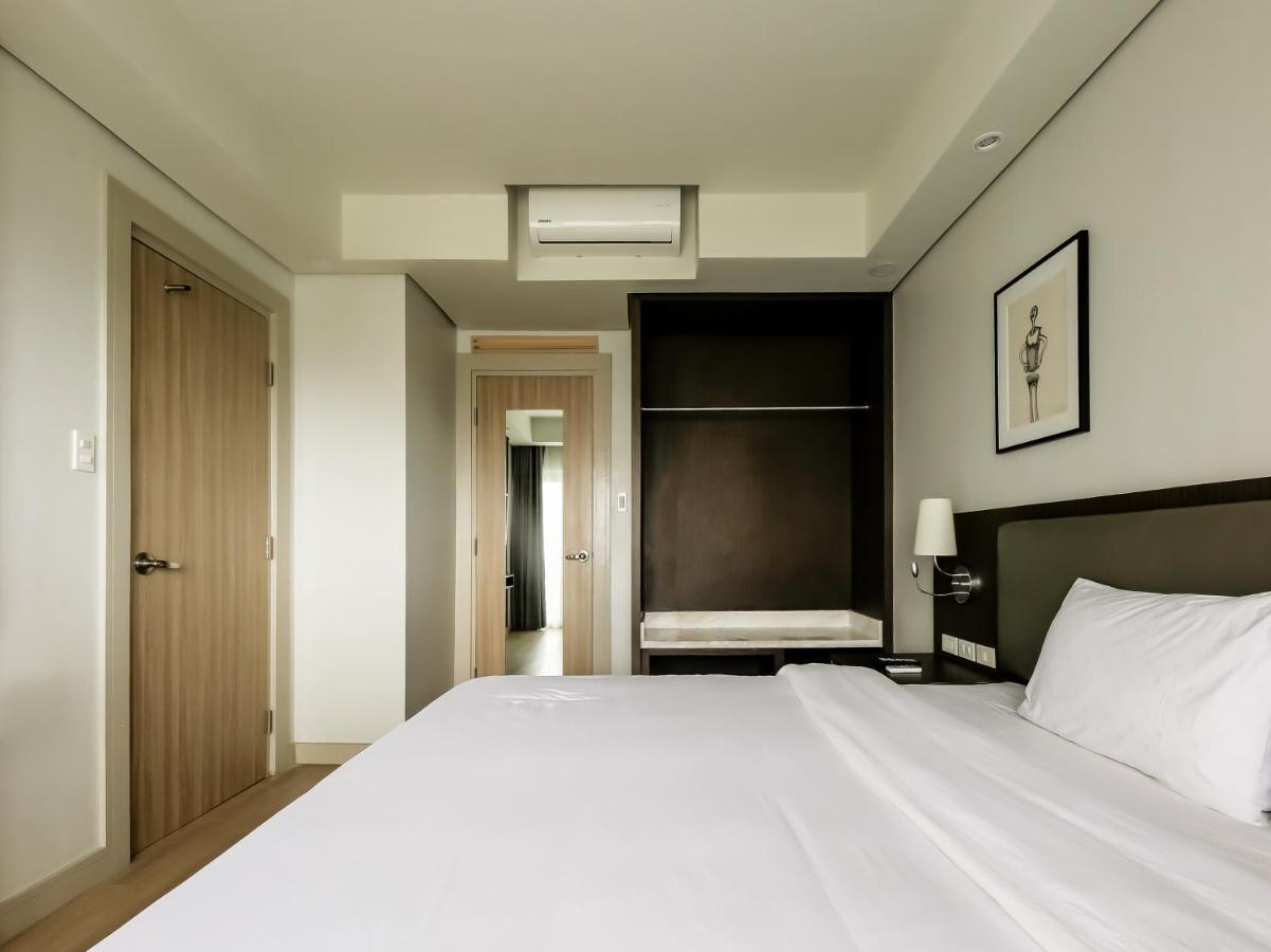 Capital O 804 The Residences At Bonifacio Civic Center Manila Exterior foto